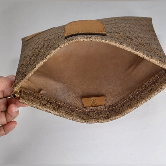 Gucci monogram clutch EUC - Picture 6 of 14